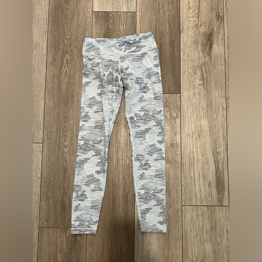 Athleta Girl Camo Leggings Size L
